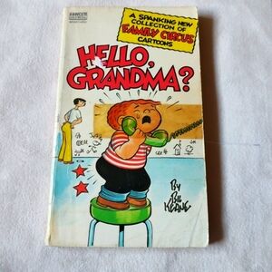 Hello, Grandma? Paperback by Bil Keane 1973 Fawcett ID:78429, Good Condition VTG